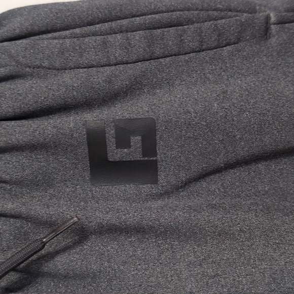 Rogers Sporting Goods Grey Fleece Lined Jogger Sweatpants Size Medium - Picture 2 of 5